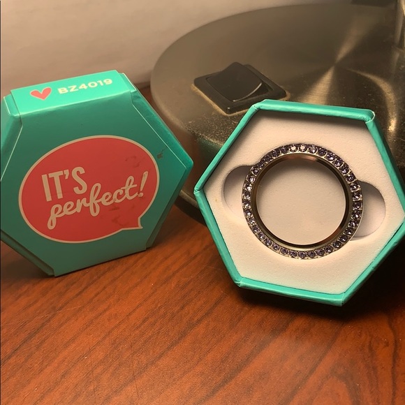 Origami Owl custom jewelry - Picture 2 of 4